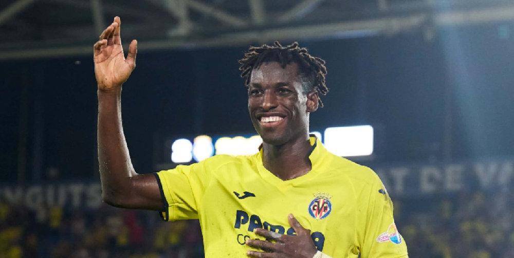  德罗巴回归赛场，关键助攻首场状态亮眼，DWG观众沸腾！